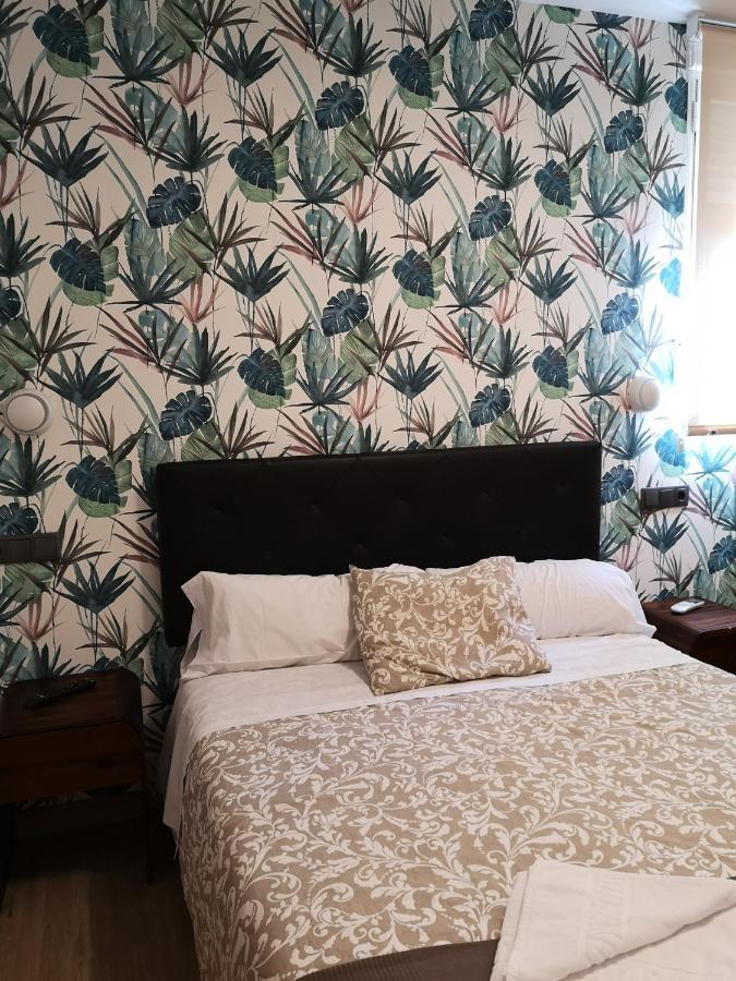 סגוביה Hostal Juan Bravo מראה חיצוני תמונה